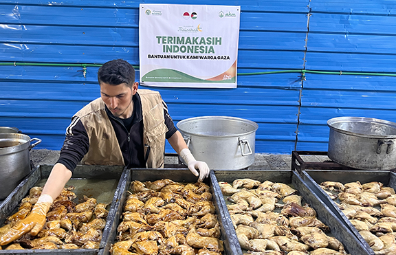 Distribusi Bantuan Paket Buka Puasa Untuk Warga Gaza